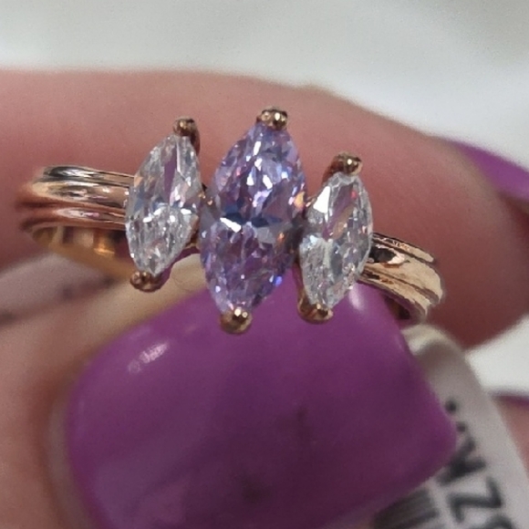 Elegant‎ Purple and Rose Gold Women's Ring - Picture 6 of 6